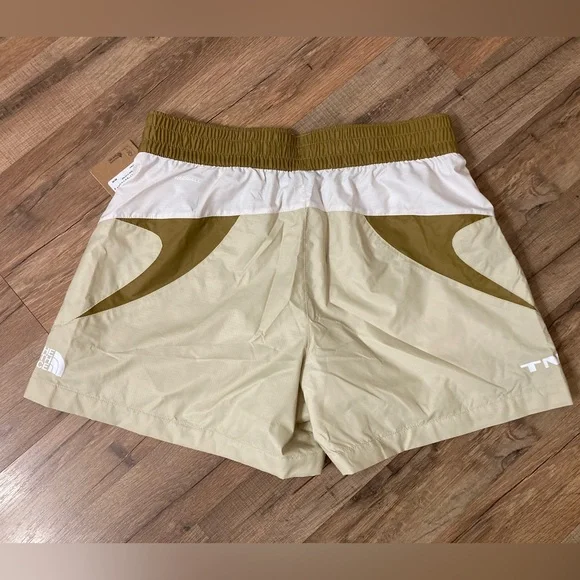 The North Face | NWT Women’s WindWall TNF X Shorts - Picture 4 of 13